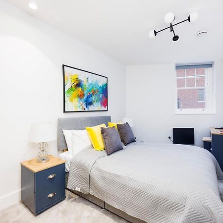 Luxury Spacious 2 Bed Apartment, London - Sk ภายนอก รูปภาพ