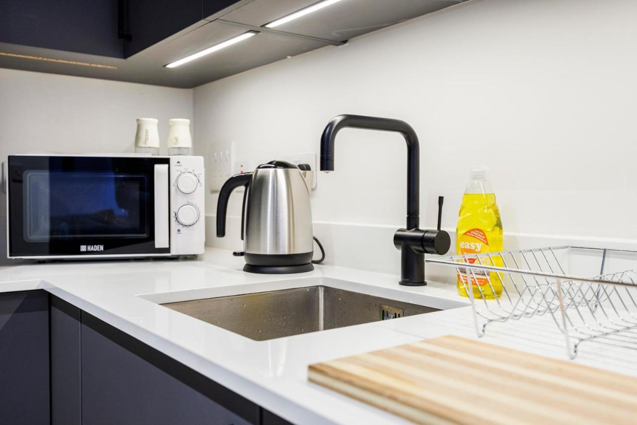 Luxury Spacious 2 Bed Apartment, London - Sk ภายนอก รูปภาพ