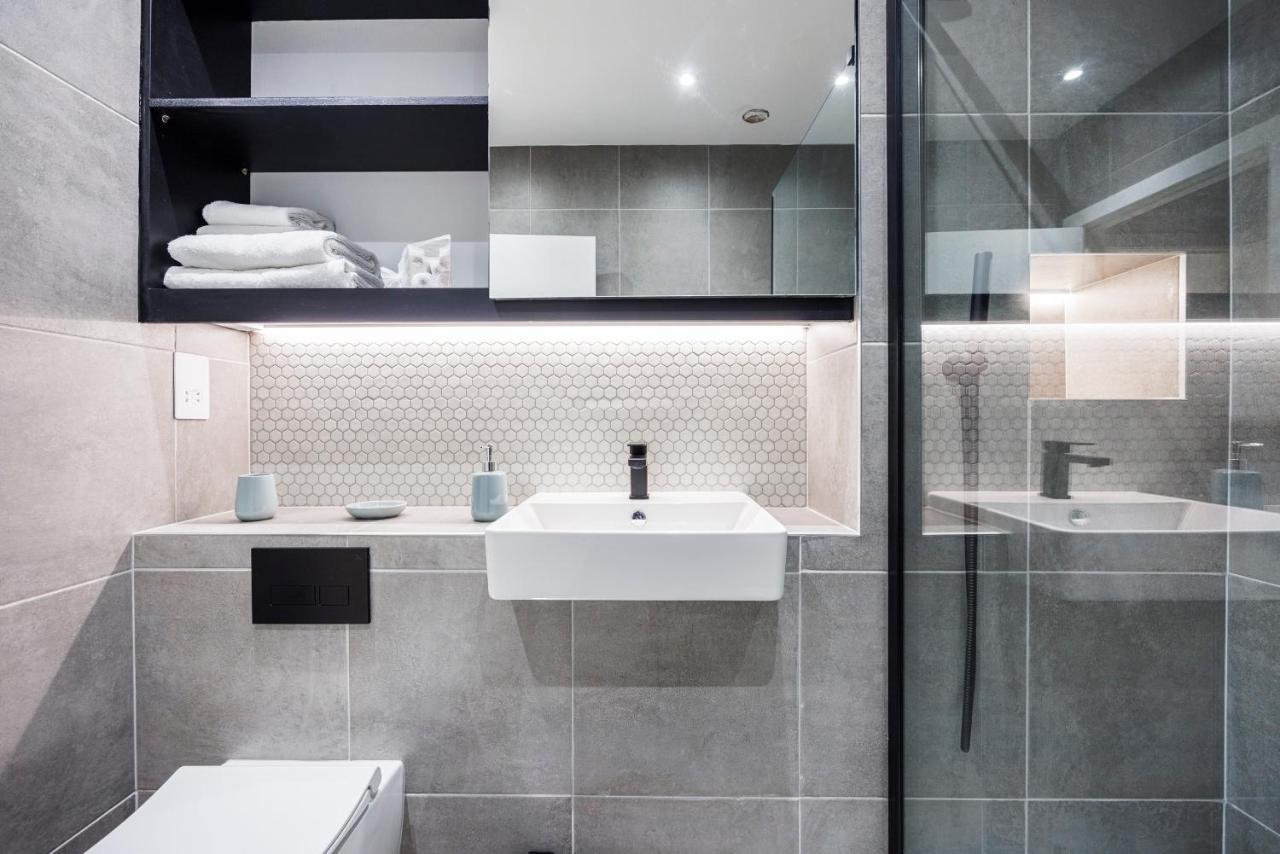 Luxury Spacious 2 Bed Apartment, London - Sk ภายนอก รูปภาพ