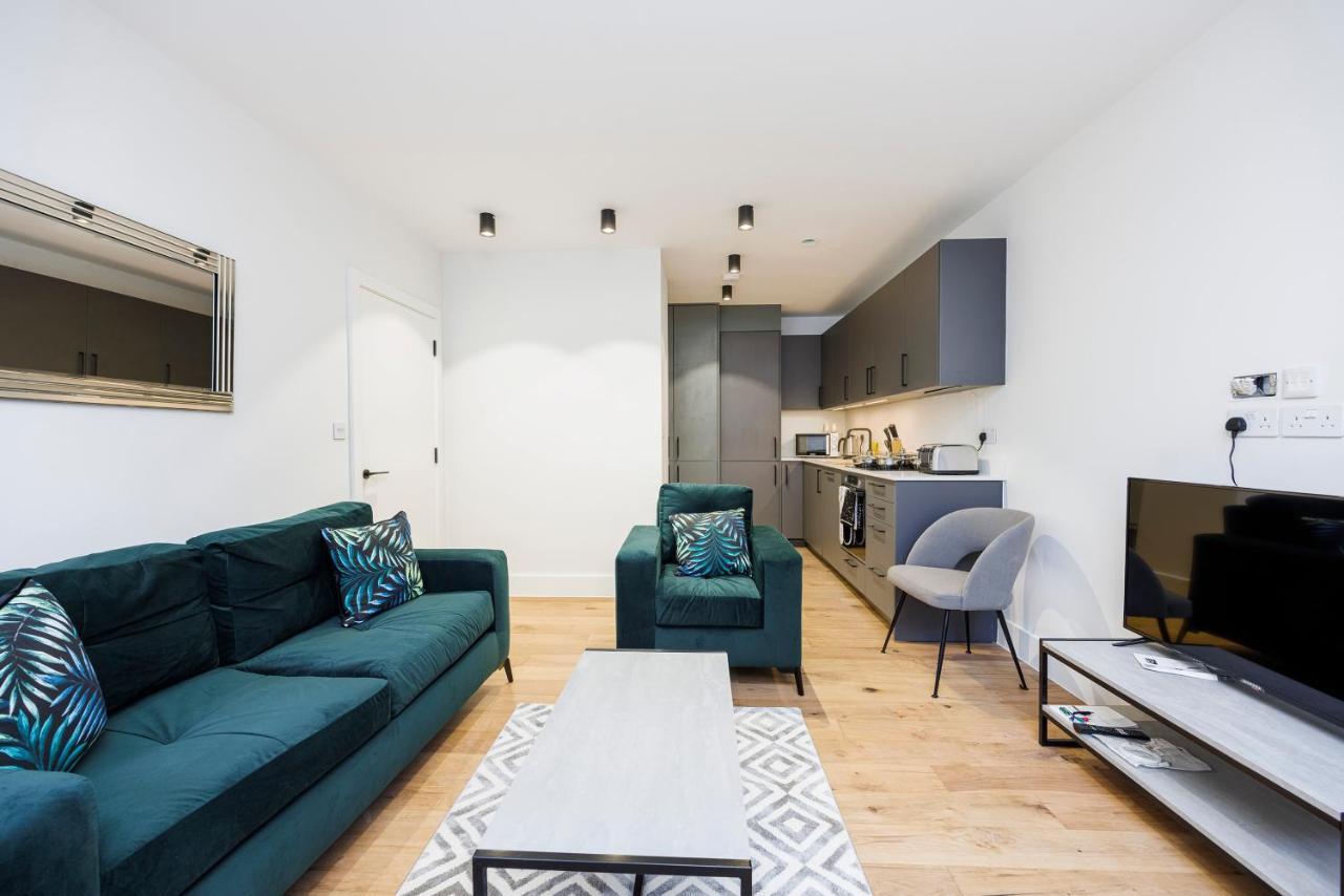 Luxury Spacious 2 Bed Apartment, London - Sk ภายนอก รูปภาพ