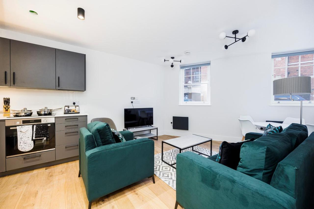 Luxury Spacious 2 Bed Apartment, London - Sk ภายนอก รูปภาพ