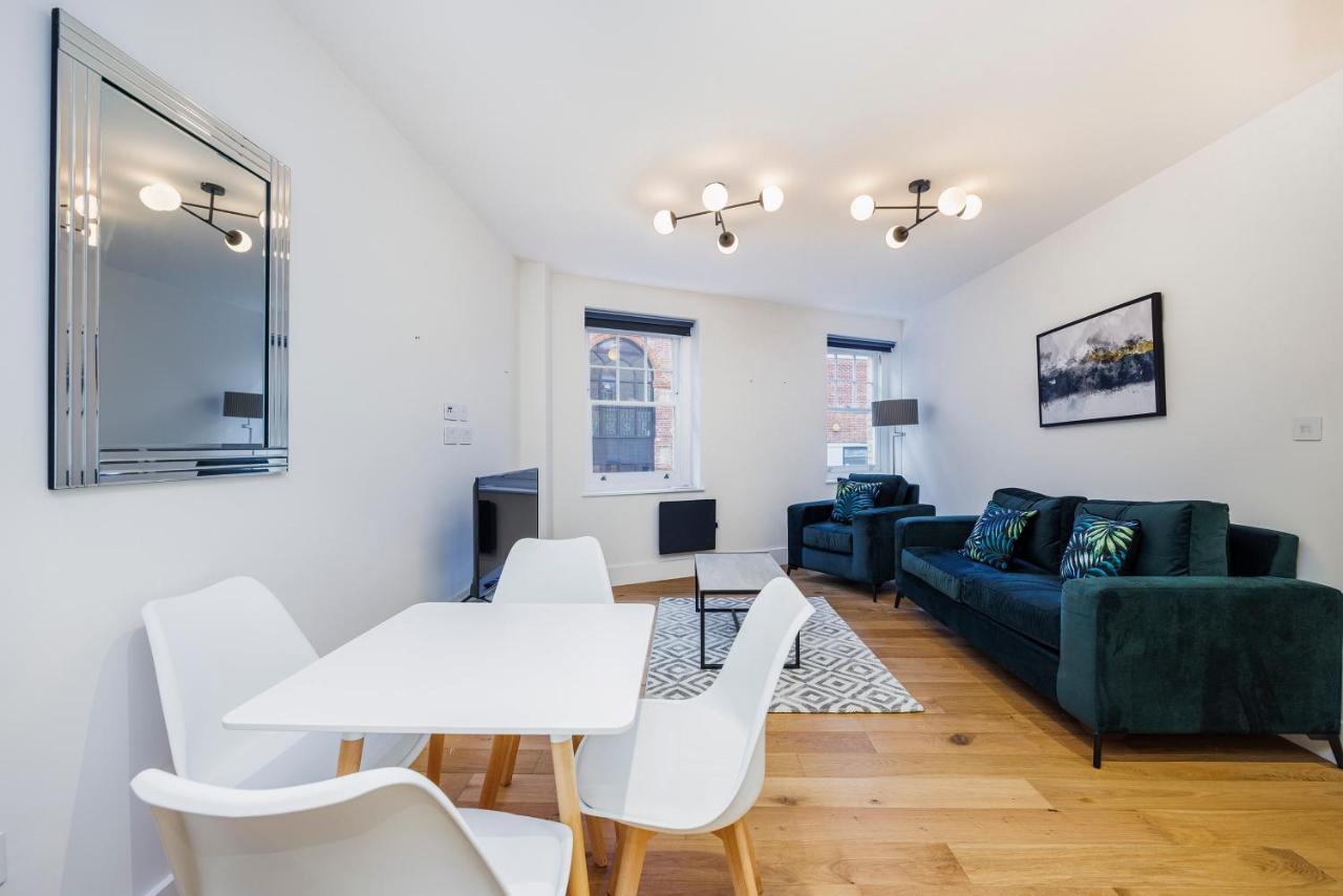 Luxury Spacious 2 Bed Apartment, London - Sk ภายนอก รูปภาพ