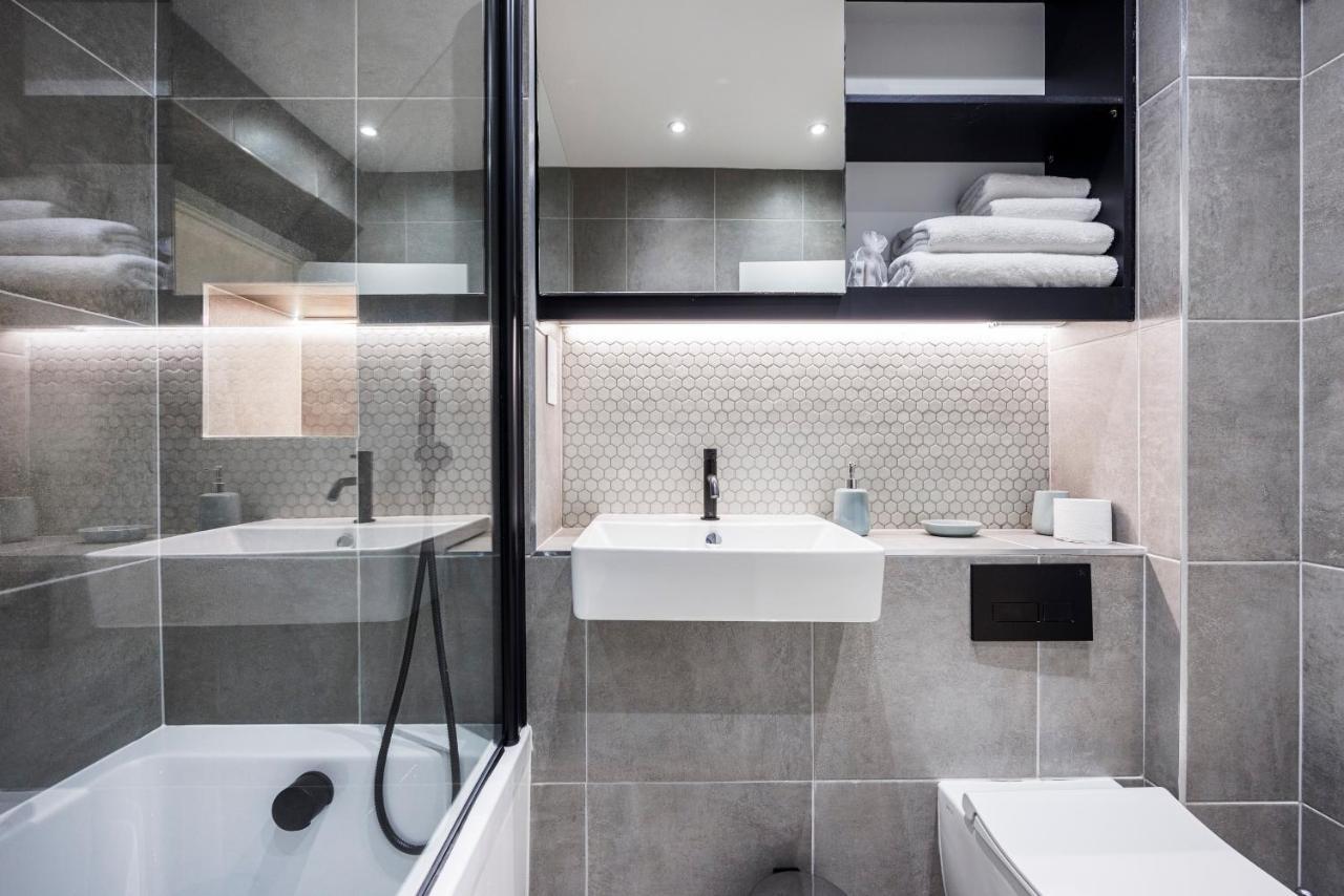 Luxury Spacious 2 Bed Apartment, London - Sk ภายนอก รูปภาพ