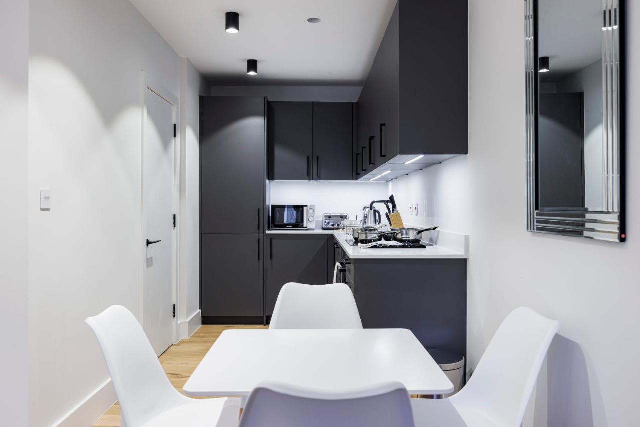 Luxury Spacious 2 Bed Apartment, London - Sk ภายนอก รูปภาพ