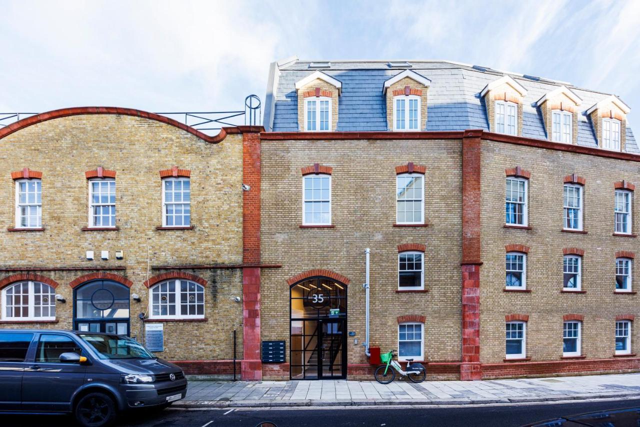 Luxury Spacious 2 Bed Apartment, London - Sk ภายนอก รูปภาพ