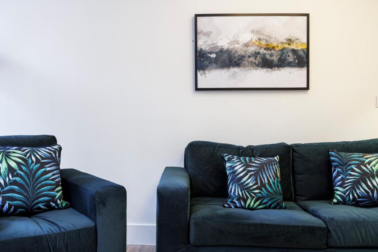 Luxury Spacious 2 Bed Apartment, London - Sk ภายนอก รูปภาพ